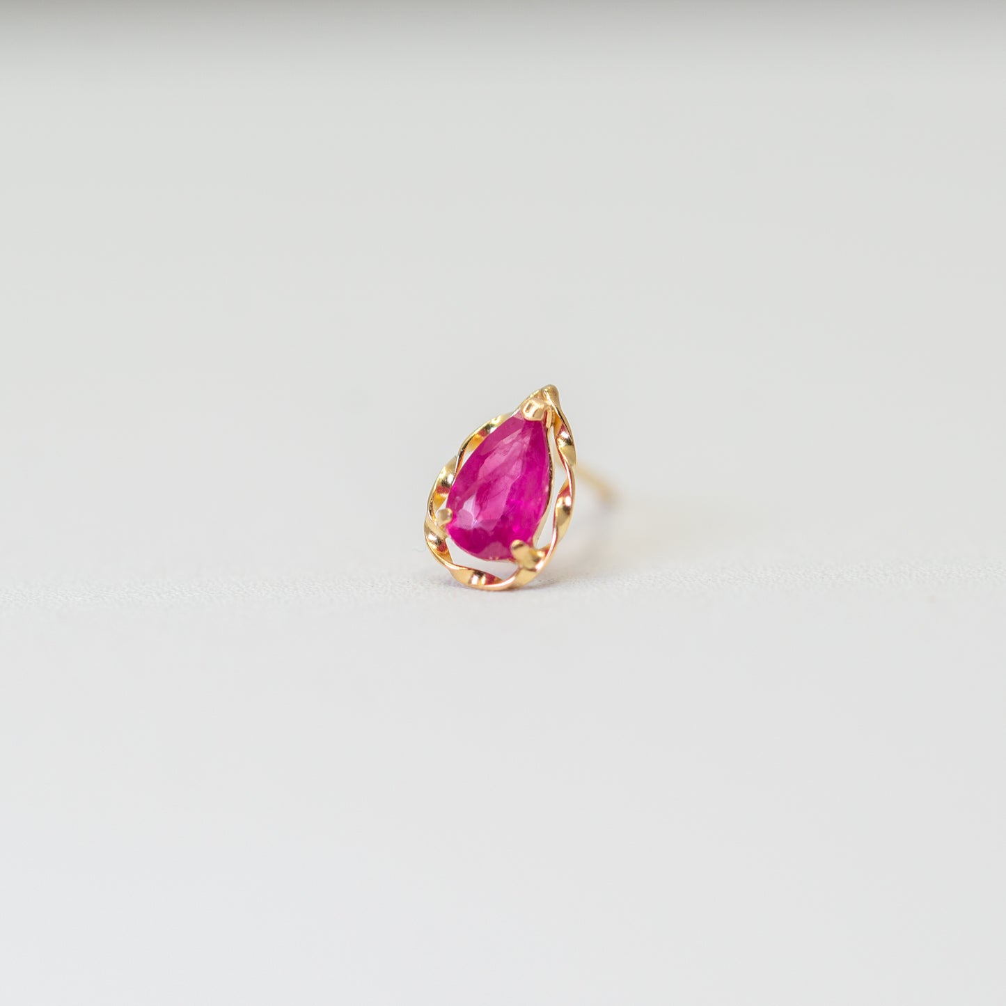 Kofu Artisan | K18 Natural Ruby Teardrop Stud 'Hera'